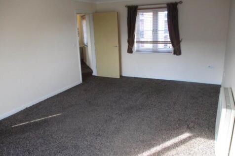 AVAILABLE EARLY OCTOBER: UNFURNISHED: NO PETS: ALL TENANCIES ARE ASSURED PERIODIC: APPLICANTS WITH A MINIMUM HOUSEHOLD I photo 3