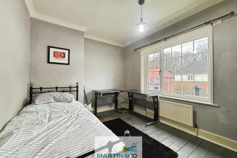 38637837--4499-81...