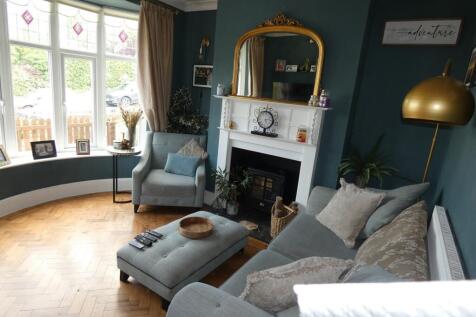 Front Lounge