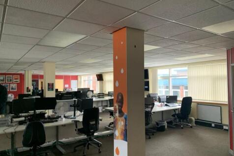 Office to rent Image 4