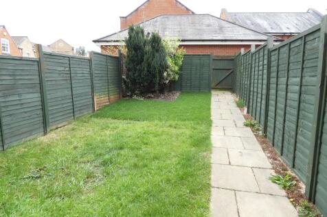 Sherfield on Loddon, Hampshire, RG27 photo 4