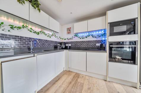 Kitchen / Living Room