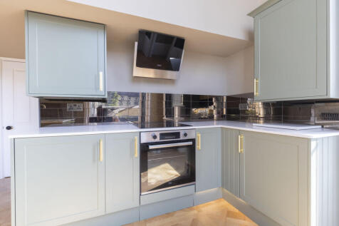 Pittiville Circus...