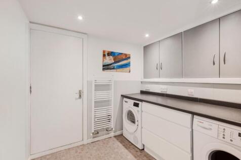 OLD OAK AVENUE (20).jpg