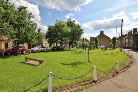 17 Ouse Walk, Huntingdon, new green.JPG