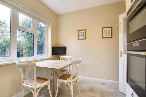 Kitchen / Breakfast Room