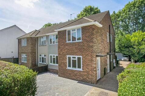 Whyteleafe, CR3 - property photo