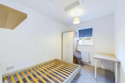 9 - 6 Bed HMO Filton.jpg