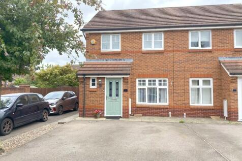 Leicester, LE19 - property photo