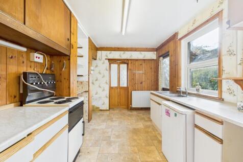 CAM04018G0-PR0395-STILL001