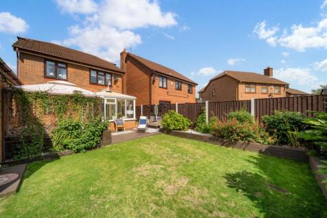 9 GROVEWOOD GARDENS-23.jpg