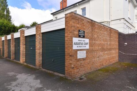 garage2.JPG