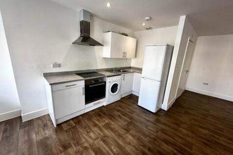 48 Crown House, Banbury photo 3