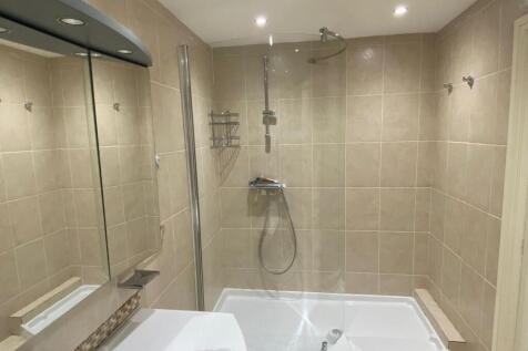 Downstairs ensuite.jpeg