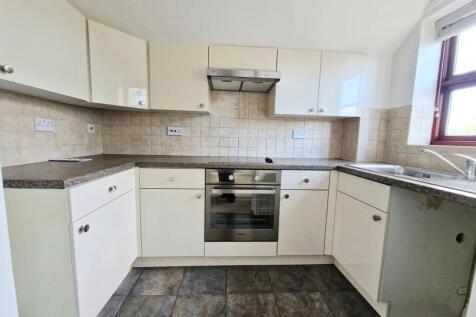 Forge Mews, Rugeley, WS15 2JP photo 4
