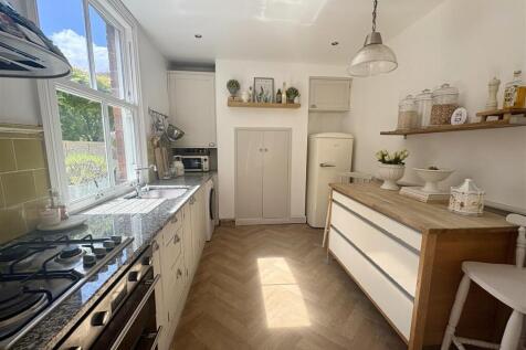 19 Crowther Road, Newbridge, Wolverhampton, WV6 0HZ photo 4
