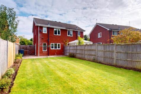 14 Oriel Way, Garden 2.jpg