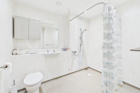 CAM02854G0-PR0442...