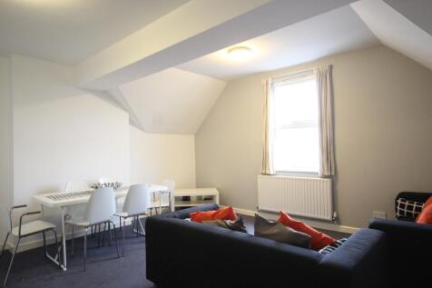 **INCLUSIVE OF ALL BILLS & Wi-Fi** Room 1, Flat 4, Loughborough Road, West Bridgford, NG2 photo 4