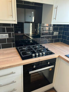 Rosslyn Court, Runnymede Road, Essex, SS17 photo 3