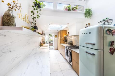 96ccd99a-e35e-45e2-9