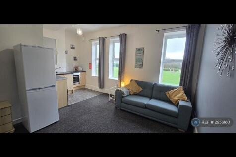 Lounge &amp; Kitchen - Open-Plan