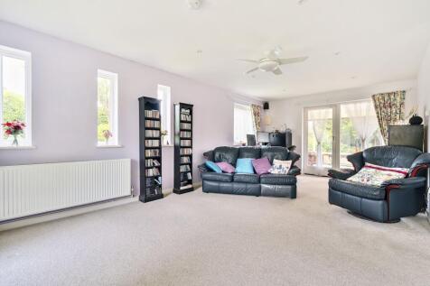 Sitting / Dining Room