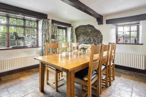 Staveley House Dining Area