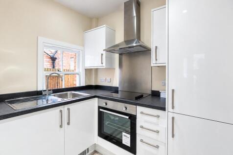 Upton Avenue, St Albans, Herts, AL3 photo 5