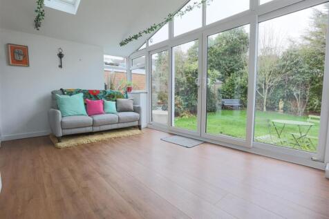 16 Thornyfield 10 .jpg