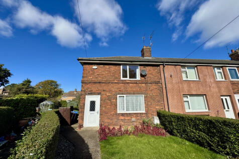 2 Bedroom House - mid terrace for Sale