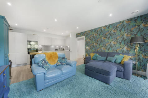 Acer Heights, Parkside Avenue, London photo 3