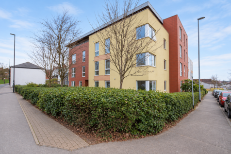 Clean Corner Apartment Building