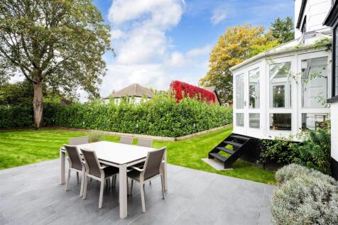 COLLEGE AVENUE (31).jpg