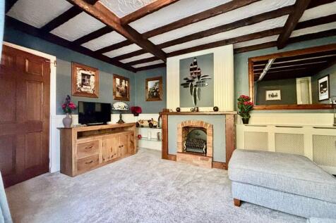 WhatsApp Image 2025-12-08 at 14.36.56_a84573e7.jpg