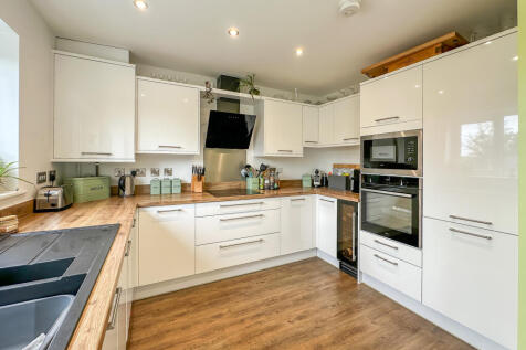 20250821_101036384_iOS_edited