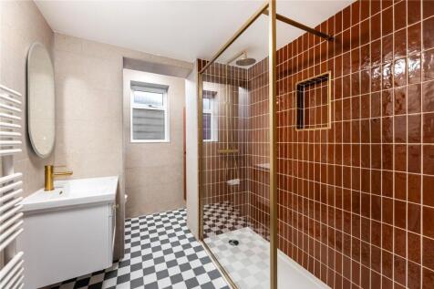 Putney Bridge Road, London, SW15 photo 3