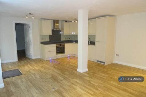 Kitchen/Living Area