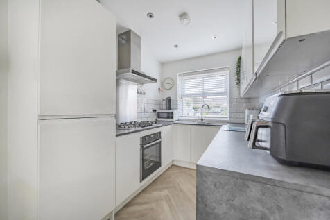 1369583-6-68f0b2a...