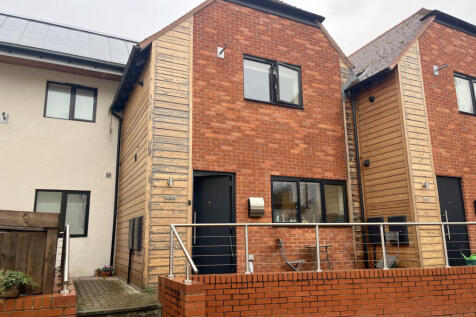 2 Bedroom Terraced for Sale