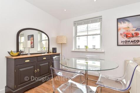 Lounge/Diner/Kitchen