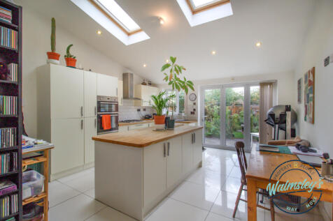From sitting room towards rear
