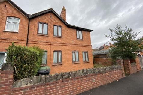 5 Bed House