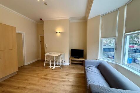 1 Bed, Richmond Road photo 3