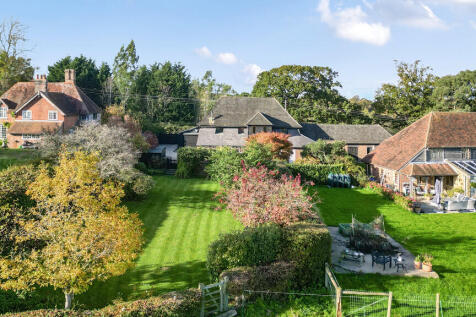 YEW TREE BARN - T...