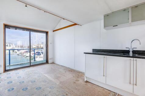Open Plan Living Room/Kitchen