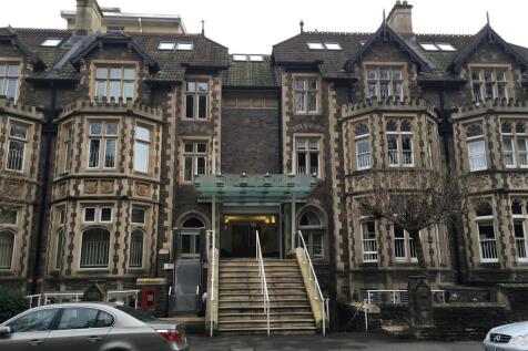 1-bed house on 2-7 Elmdale Road, Bristol, £820/mo