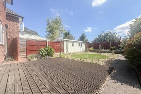 GARDEN 1_.jpg