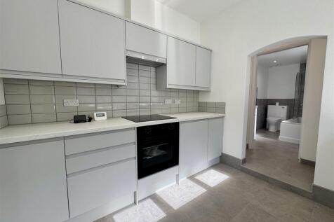 kitchen 2.JPG