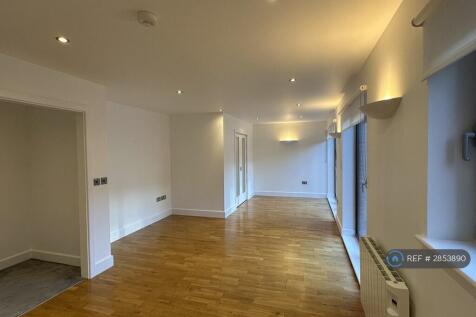 Open Plan Reception/Dining 